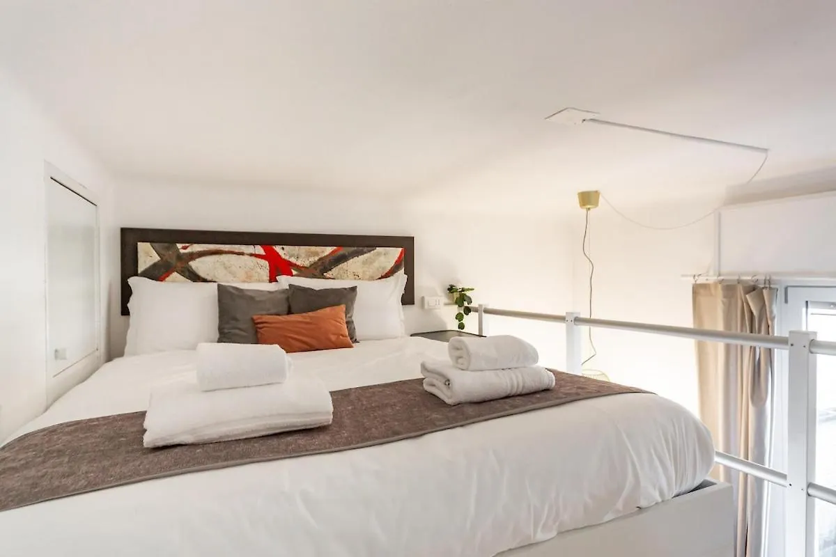 Central Station 10 Minutes Mini Loft 4 Pax Check In H24 Mailand Apartment