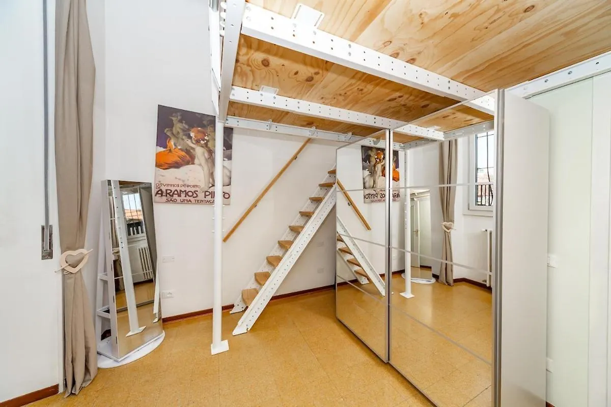 Apartment Central Station 10 Minutes Mini Loft 4 Pax Check In H24 Milan