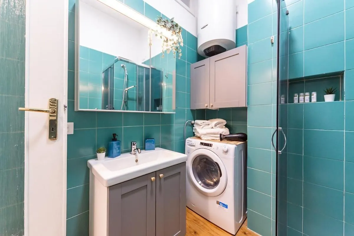 Central Station 10 Minutes Mini Loft 4 Pax Check In H24 Milan Apartment