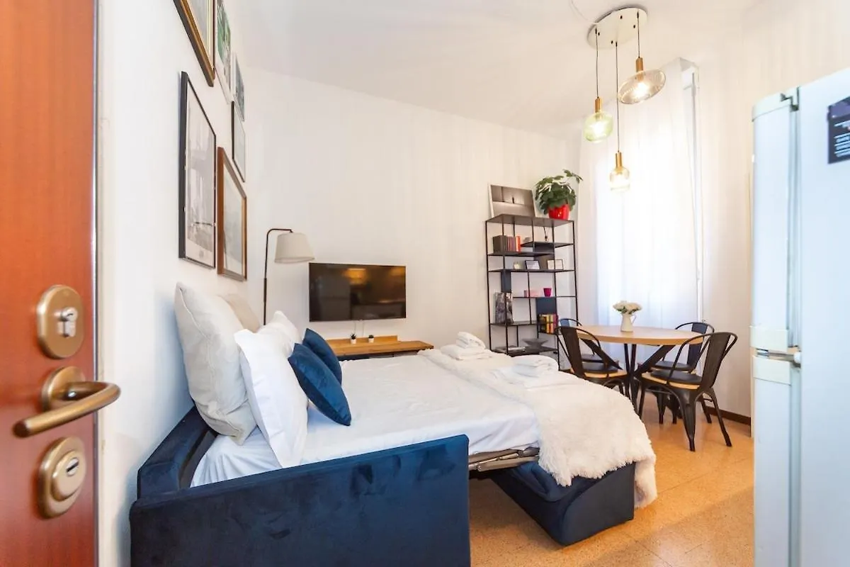 Central Station 10 Minutes Mini Loft 4 Pax Check In H24 Milan